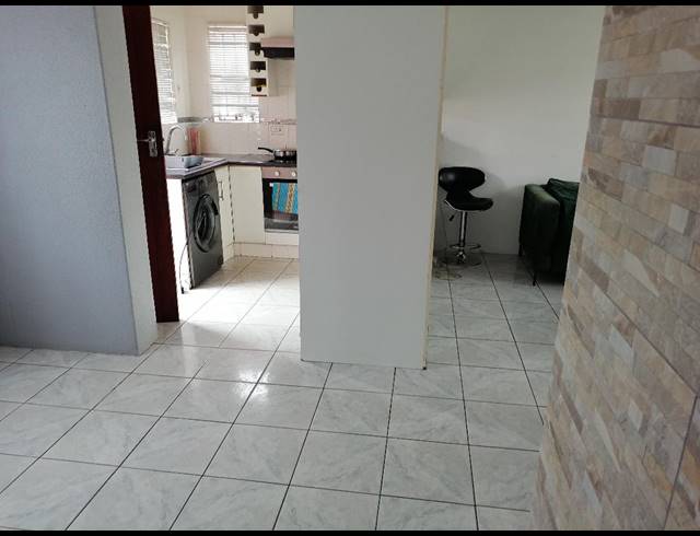 3 bed property to rent in EVANS PARK